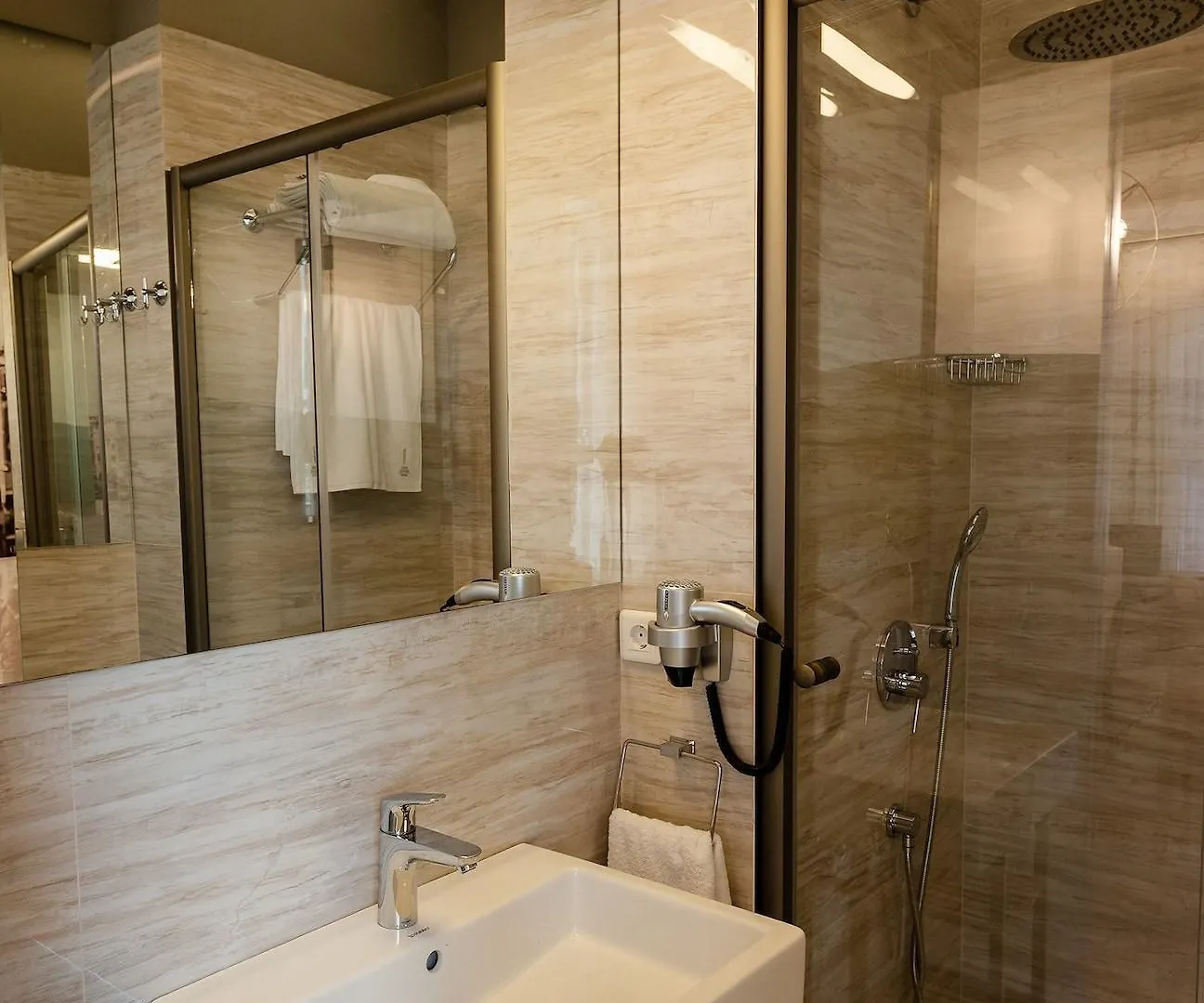 Pino Verde Hotel 3*, Istanbul