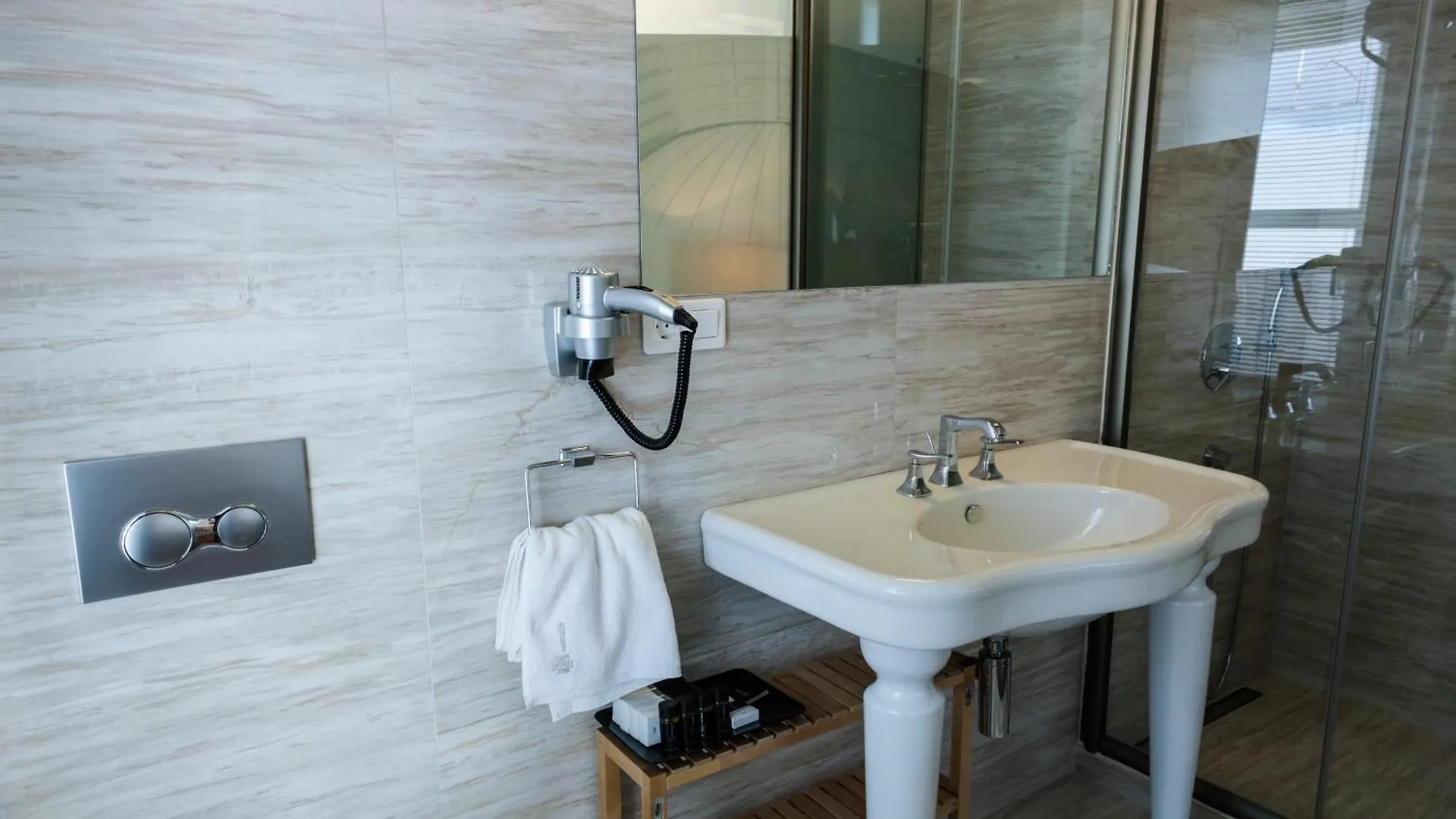 Pino Verde Hotel 3*, Istanbul
